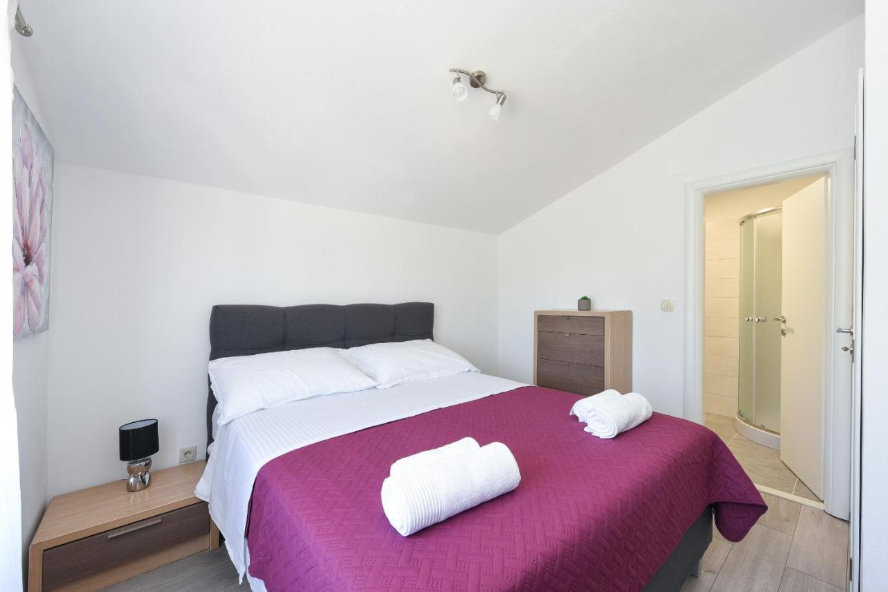 Apartman Magas With Private Pool Vinjerac Kültér fotó