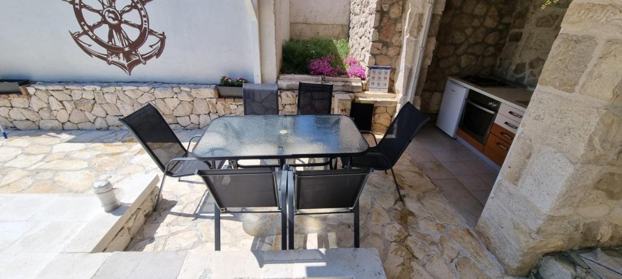 Apartman Magas With Private Pool Vinjerac Kültér fotó